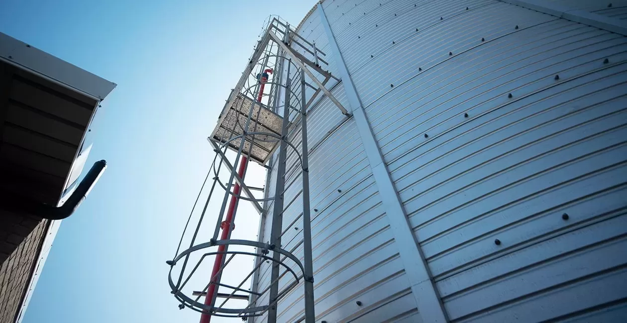 Building From the Ground Up: How Tank Installation Methodology Can Reduce Site Risk