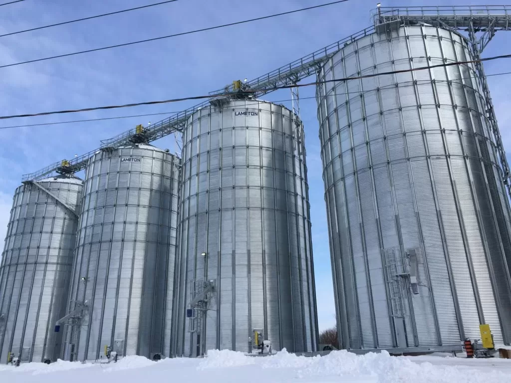 grain bins03
